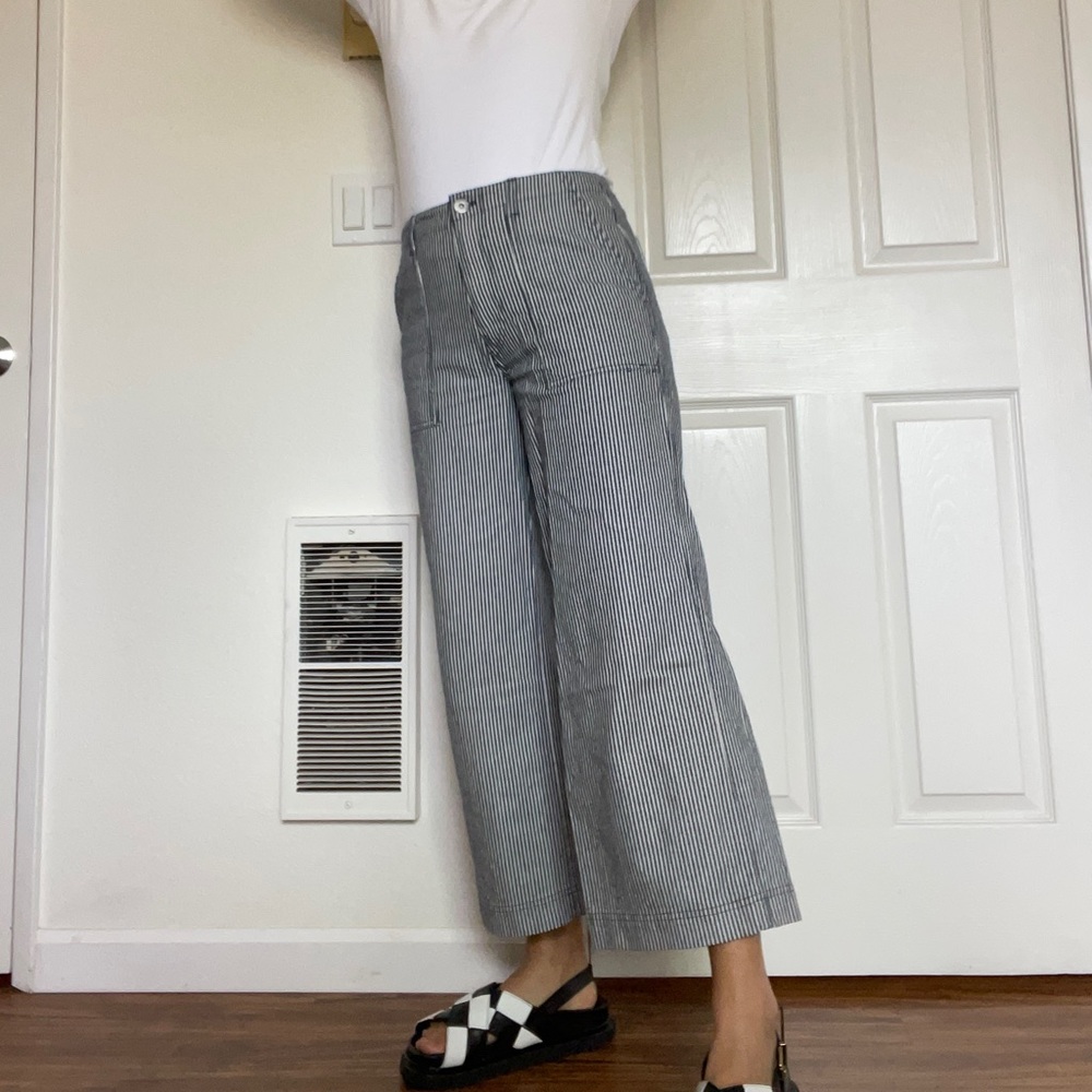 vans wide leg crop pinstripe pants, size 27 waist, nwot